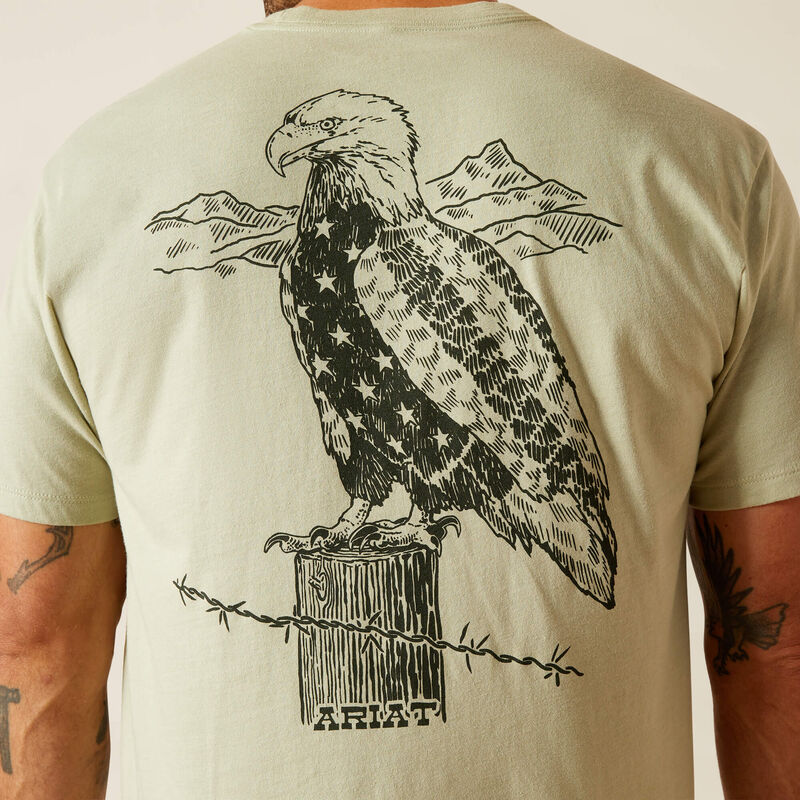 Camiseta de manga corta con bandera de águila para hombre de ARIAT 10051748