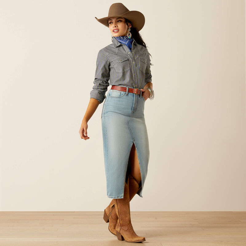 ARIAT Women’s Railroad Stripe Shirt 10052967