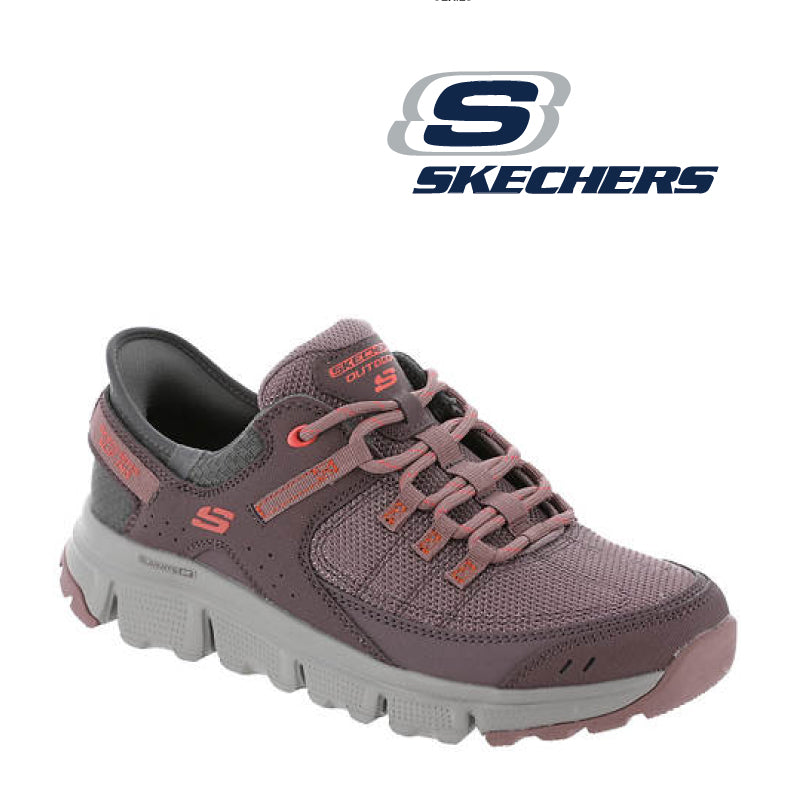 SKECHERS Women's Summits AT- 180147