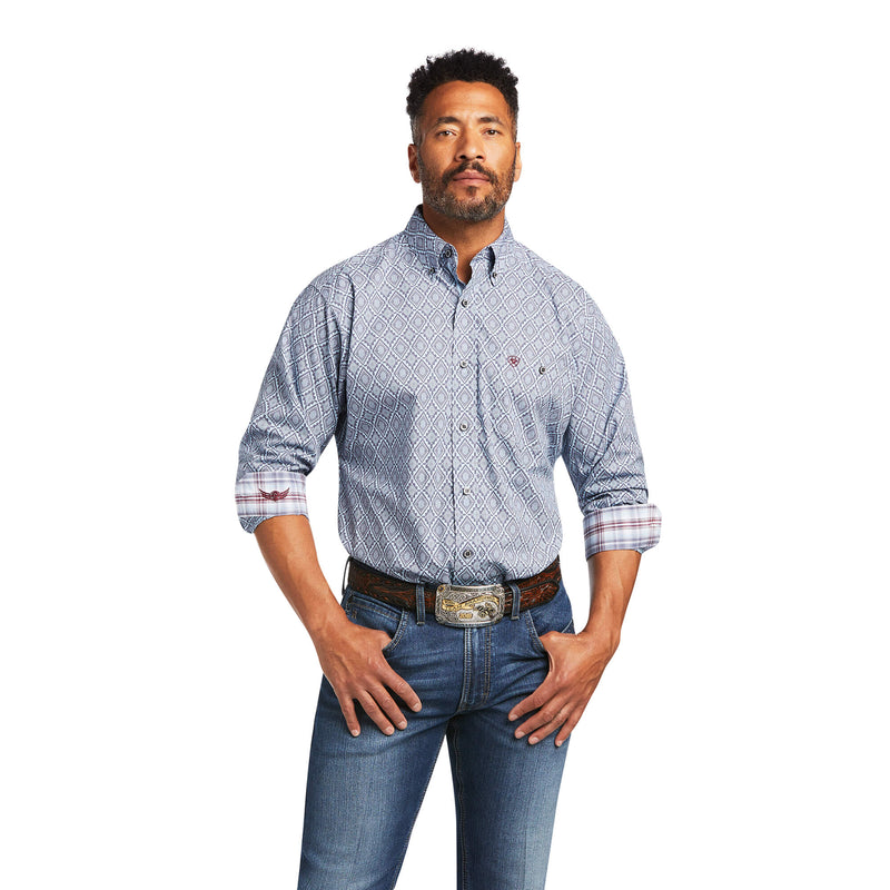 ARIAT Men's  Relentless Indomitable Stretch Classic Fit Shirt 10029215